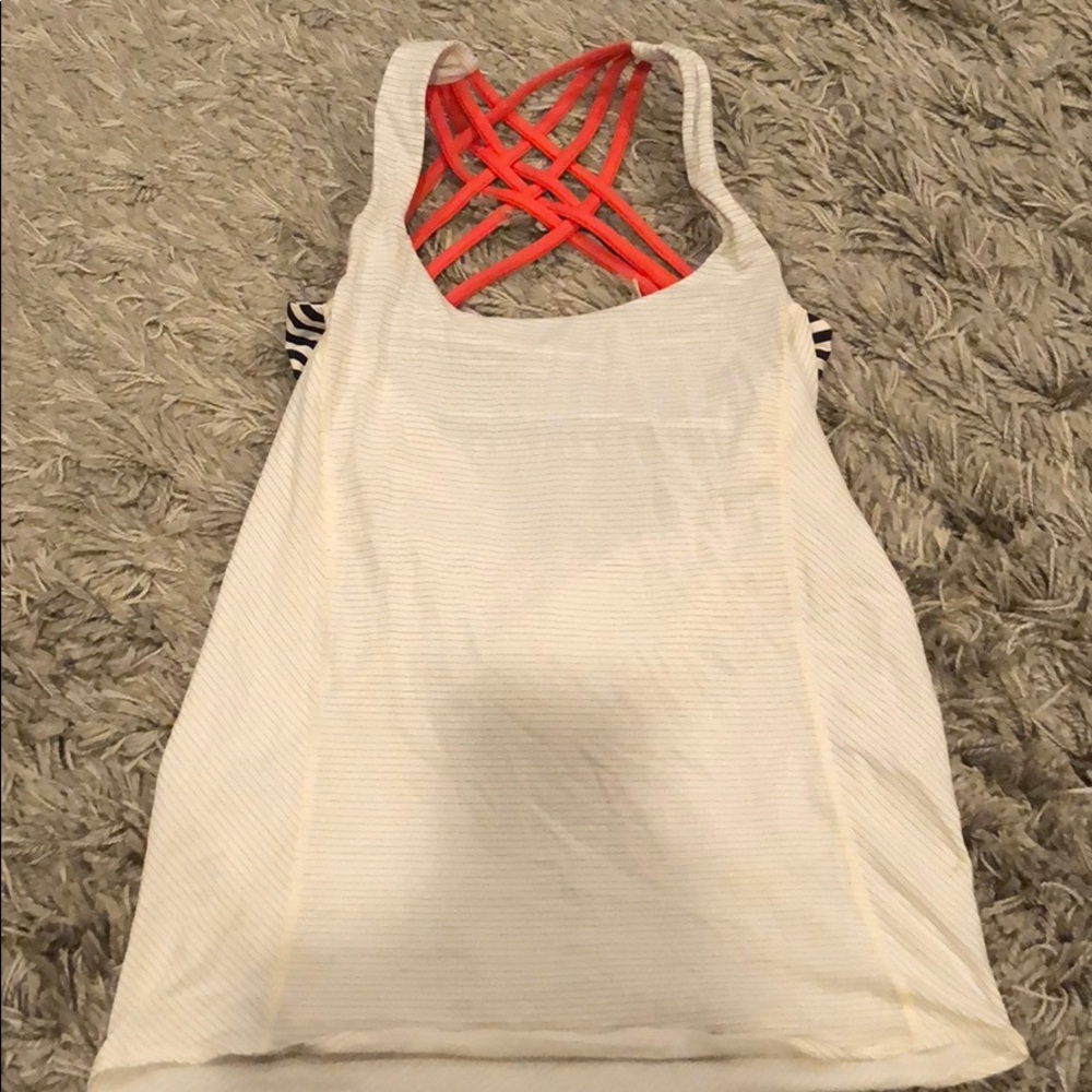 Lulu workout top